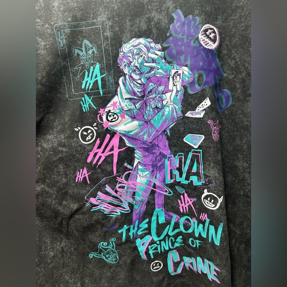 Batman - The Joker XL Long Sleeve Shirt - BNWT 🃏 - Picture 4 of 6